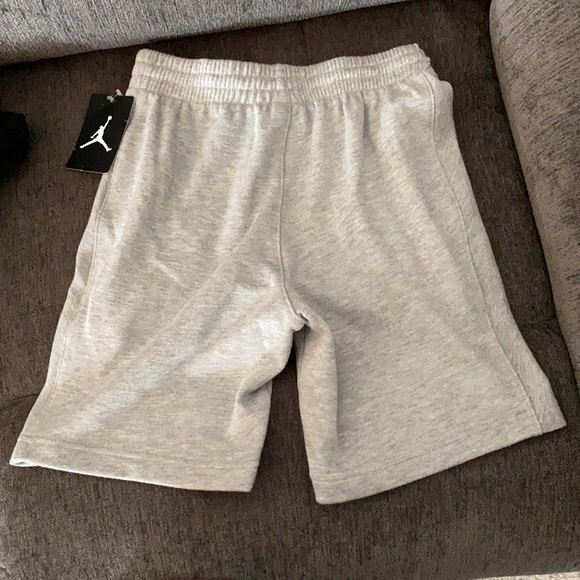 Kids nike sweatshort - Picture 2 of 2